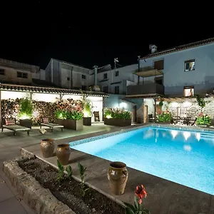 Manuel De La Capilla Hotel